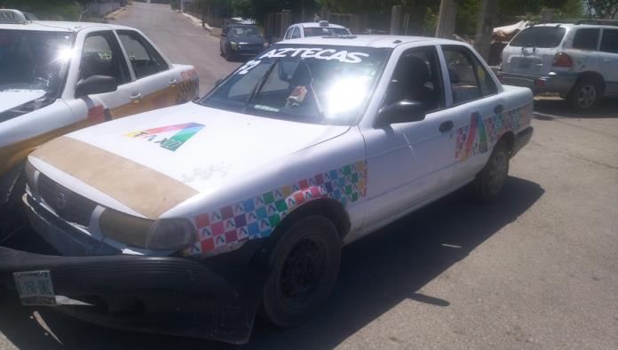 Chocan entre taxistas