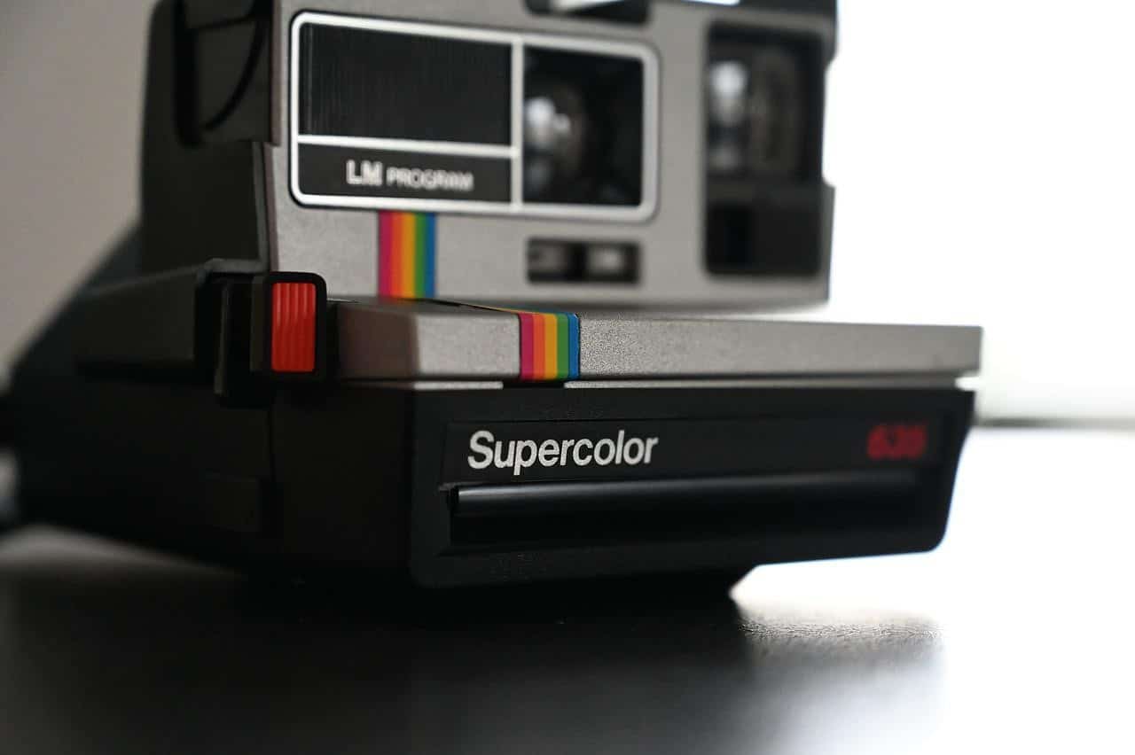 Consideraciones para elegir una cámara de fotos instantánea 