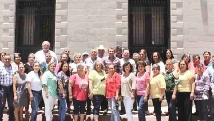 Hugo cercano a comunidad