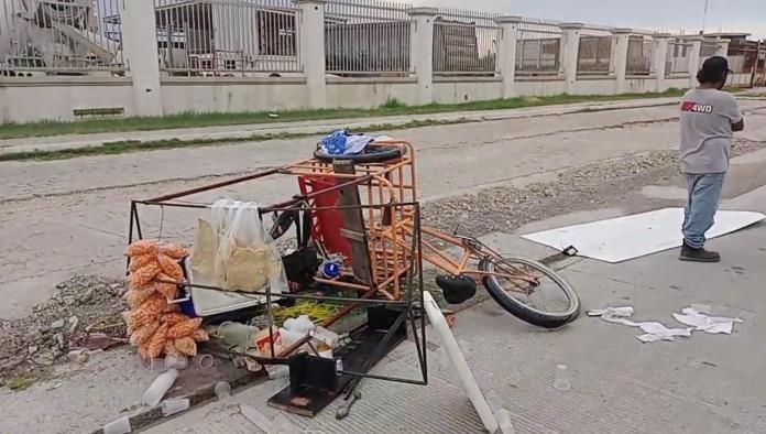 Un borrachin se lleva de corbata a yuquero!!