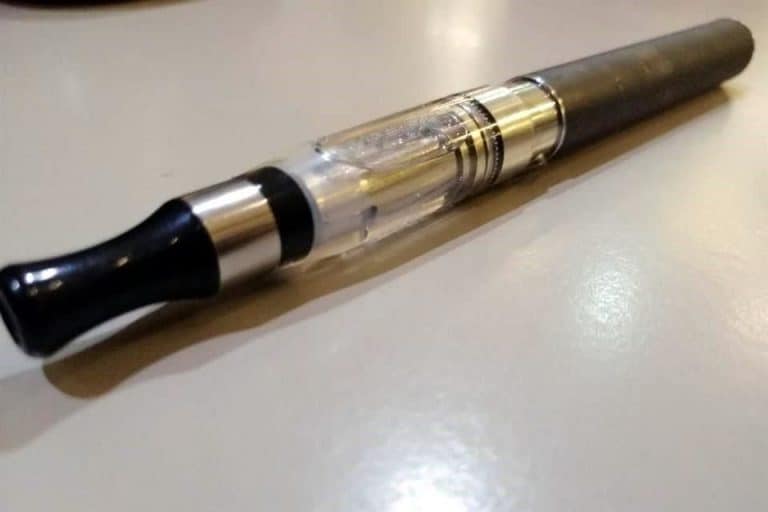 Abre debate prohibición de vapeadores