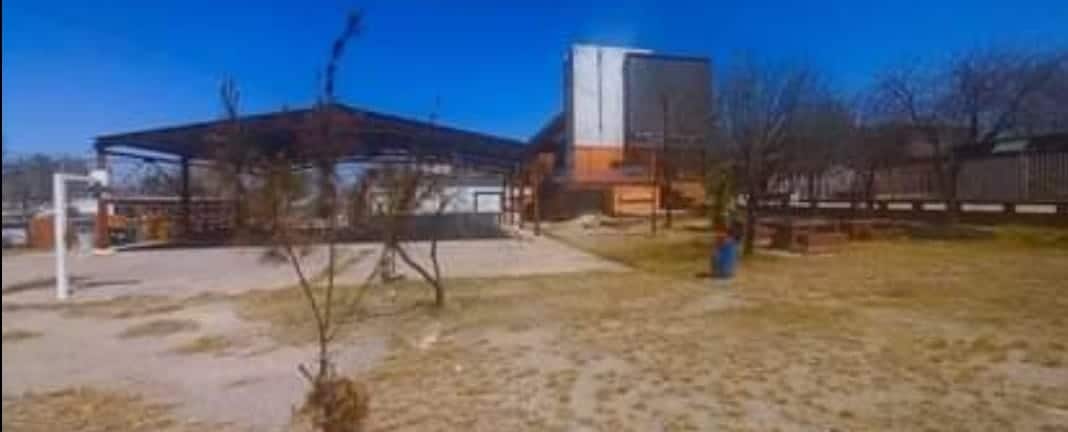 La Primaria Leopoldo Villarreal recibió como único apoyo 10 mil pesos en material de impermeabilizante, pues los techos estaban en muy malas condiciones.