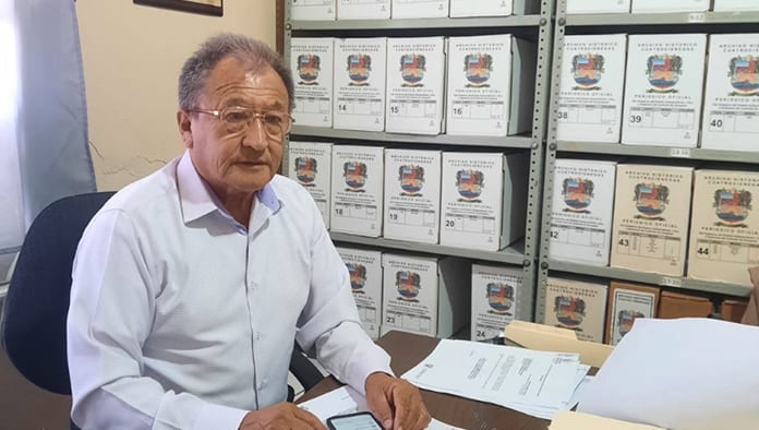 El profesor Miguel Ángel Hernández García, coordinador del Archivo Histórico Municipal.