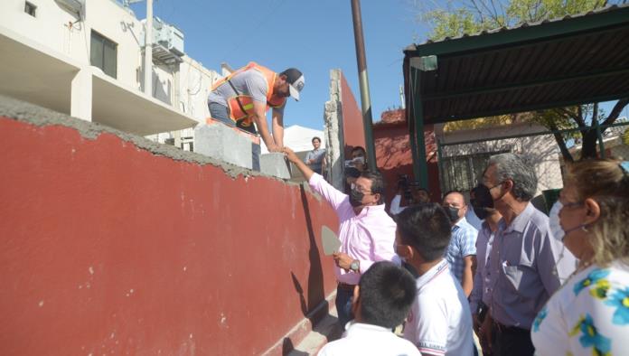 Festeja Piña un año con obras