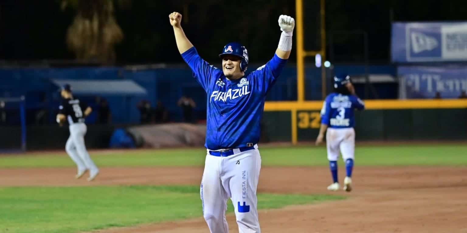 César Tapia fue cambiado en calidad de préstamo a Bravos de León.
