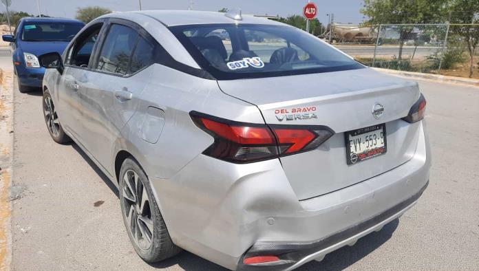 Choca por despistada en la colonia Alfredo Garza