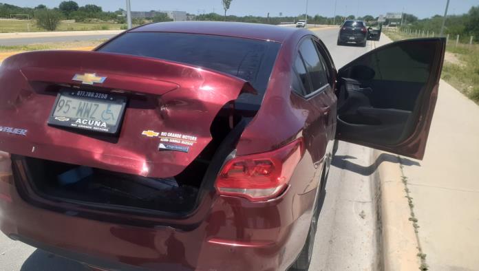 Auto fantasma Lo impacta por atrás