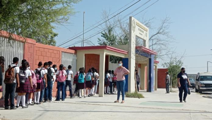 Faltan alumnos de vacunarse