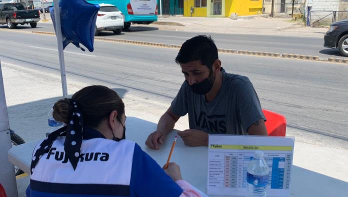 Reclutan empleados por toda la ciudad