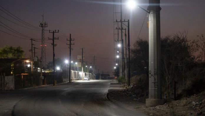 Frontera: Entregan obra de alumbrado