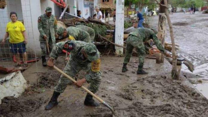 Gobierno Federal promete reconstruir municipios arrasados por Agatha