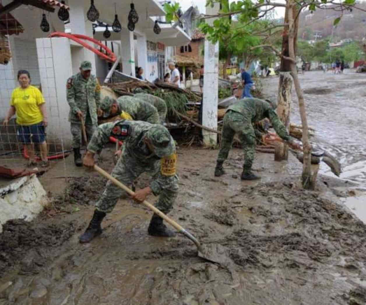 Gobierno Federal promete reconstruir municipios arrasados por Agatha
