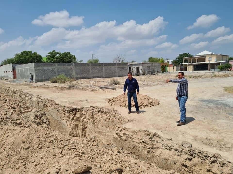 El joven alcalde de San Buenaventura Hugo Iván Lozano Sánchez hizo un recorrido de supervisión.