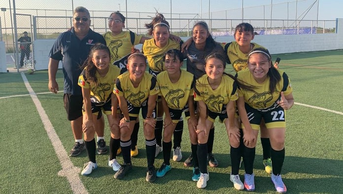 Aquí las Campeonas del Cobac CEA, en Liga de Fut-7 del Tecnológico.