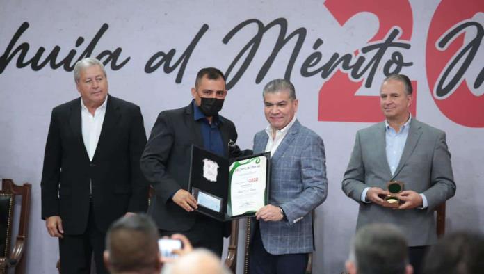 Entrega MARS Presea al Mérito Magisterial