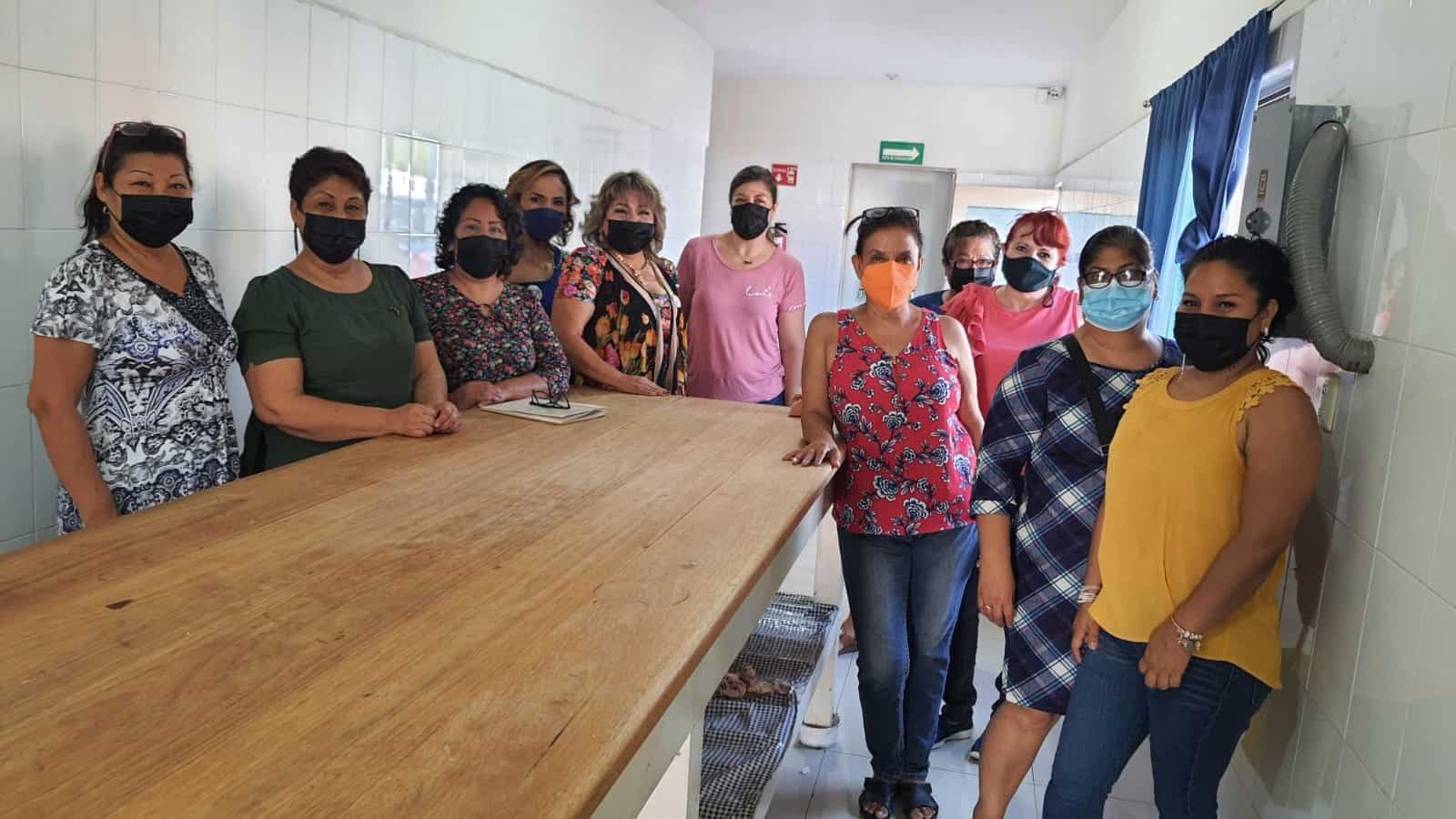 Alumnas que inician el curso de dulces regionales, agradecieron el apoyo ofrecido por DIF Monclova.
