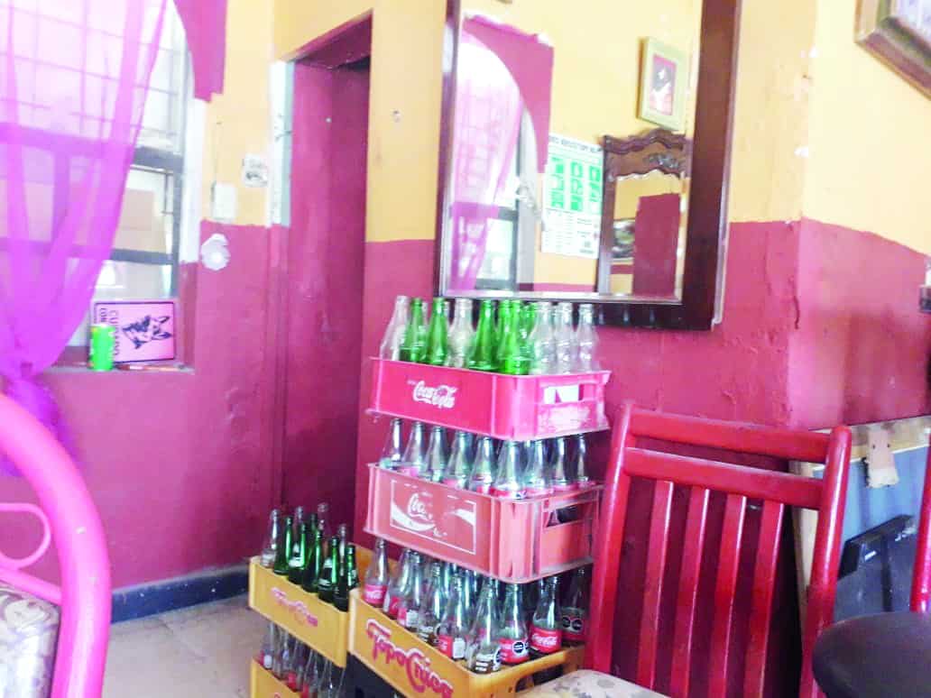 Escasean refrescos en Sabinas