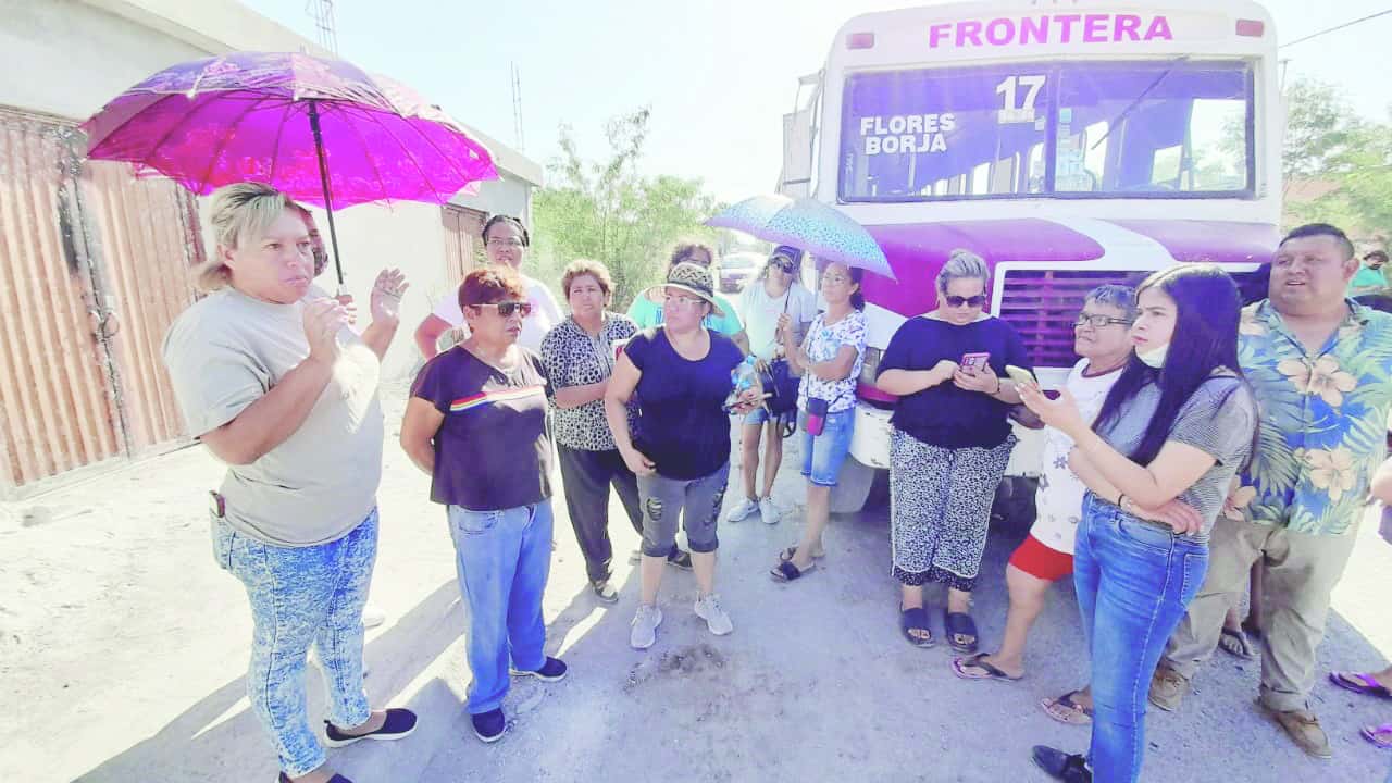 Busca Mario Dávila mejoren transporte