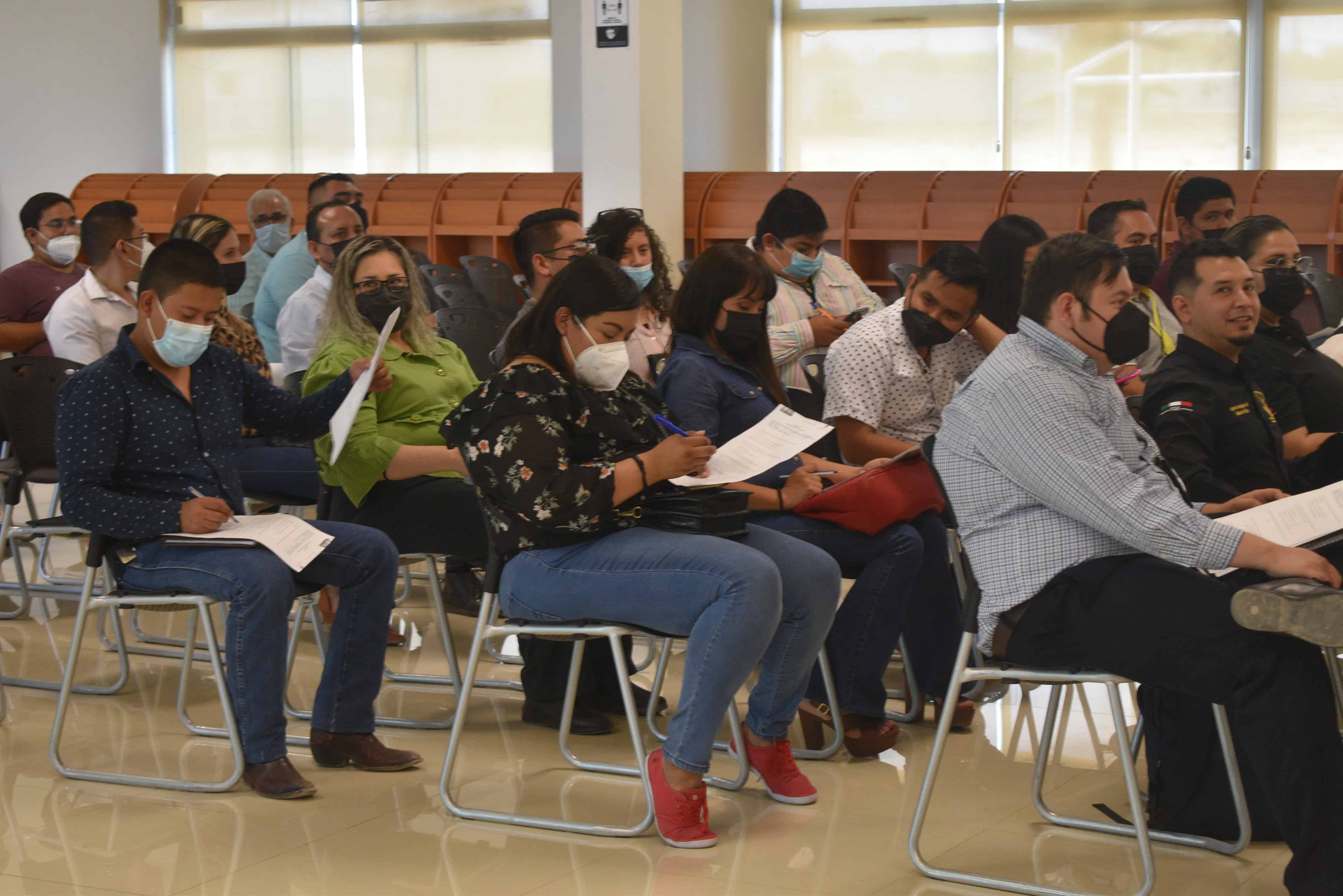 Capacitan a Fiscalía en prevención de acoso