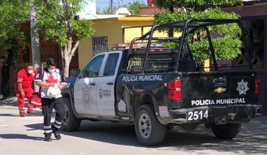Una joven de 22 años intentó suicidarse en su domicilio de la colonia Esfuerzo Nacional, debido a una ruptura amorosa.