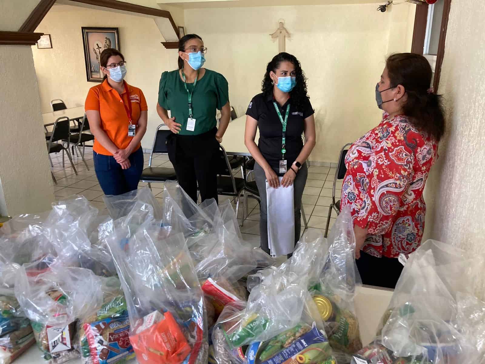 Recolectan más de 250 artículos, mismos que fueron donados a la Casa del Peregrino.