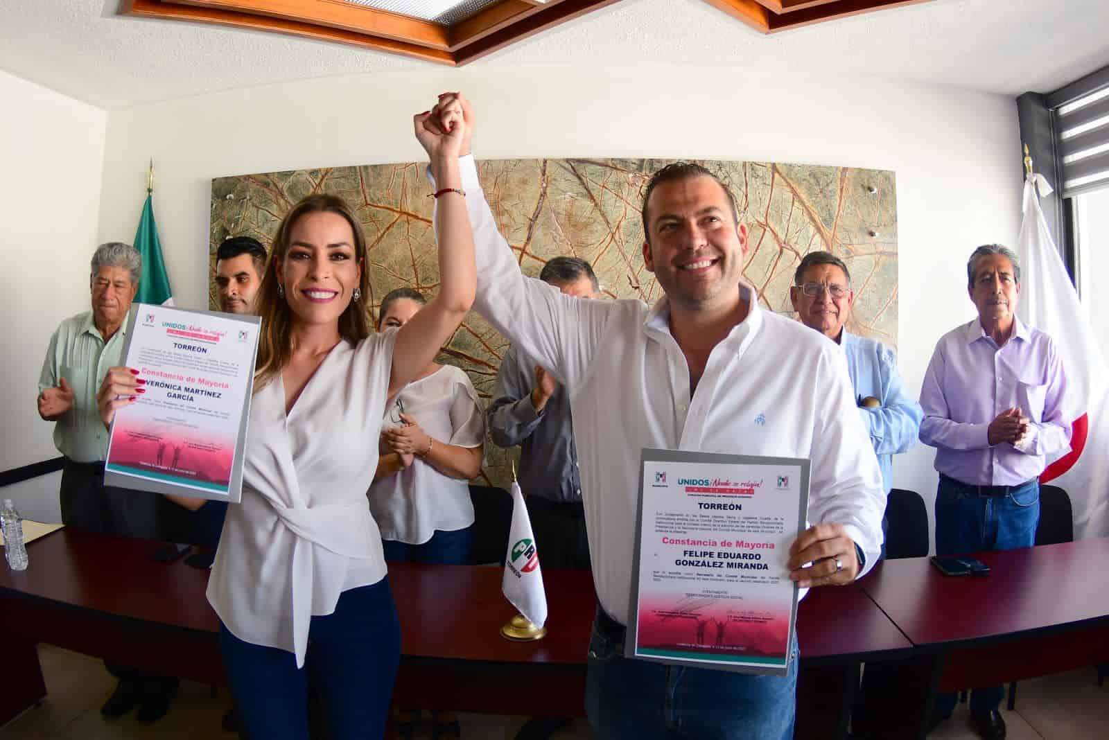 Los tiempos para la renovación total del PRI siguen su marcha, lo cual vendrá a fortalecer al partido.