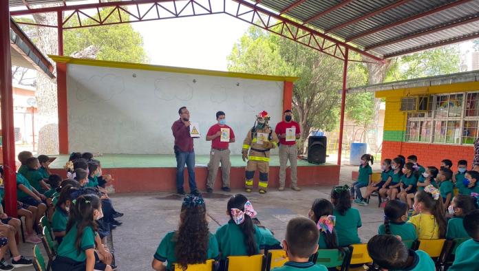 Llega ‘Bombero Amigo’ al kínder Minerva Gil