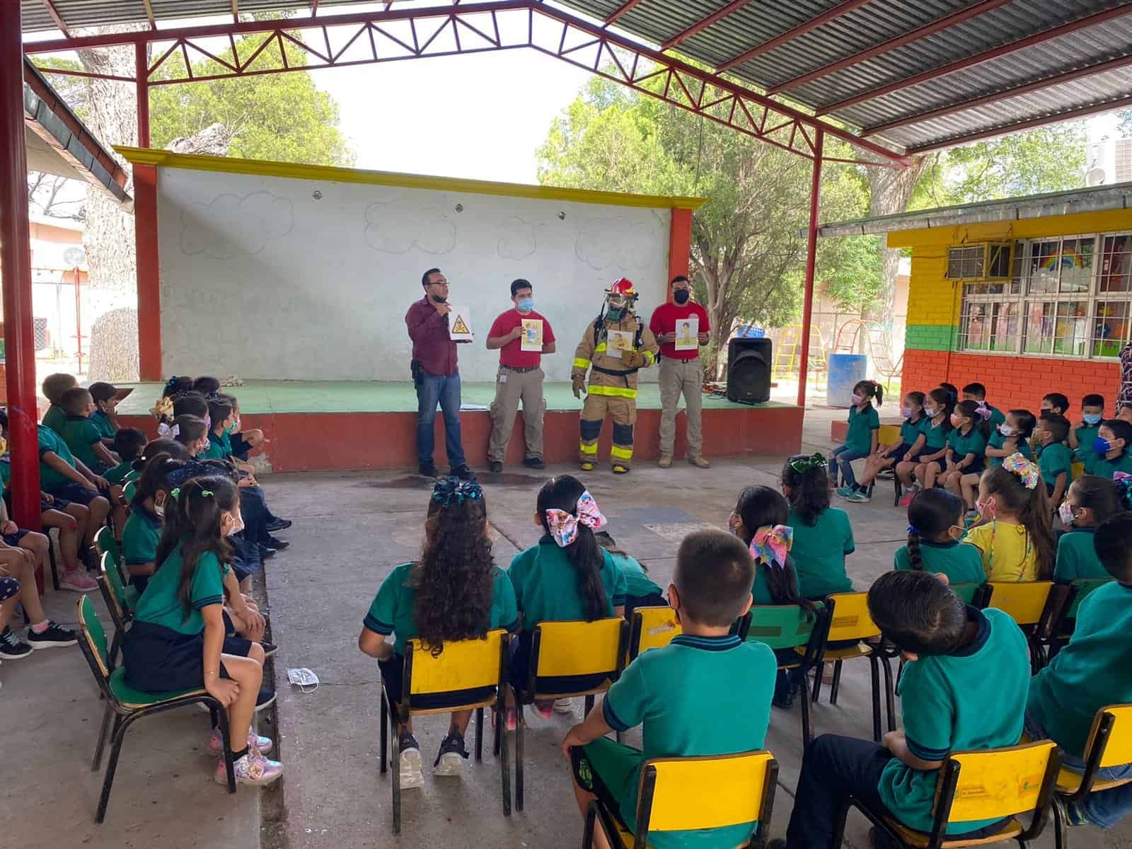 Llega ‘Bombero Amigo’ al kínder Minerva Gil