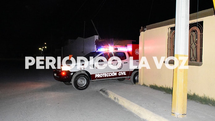 Elementos del Cuerpo de Bomberos de inmediato arribaron al sitio.