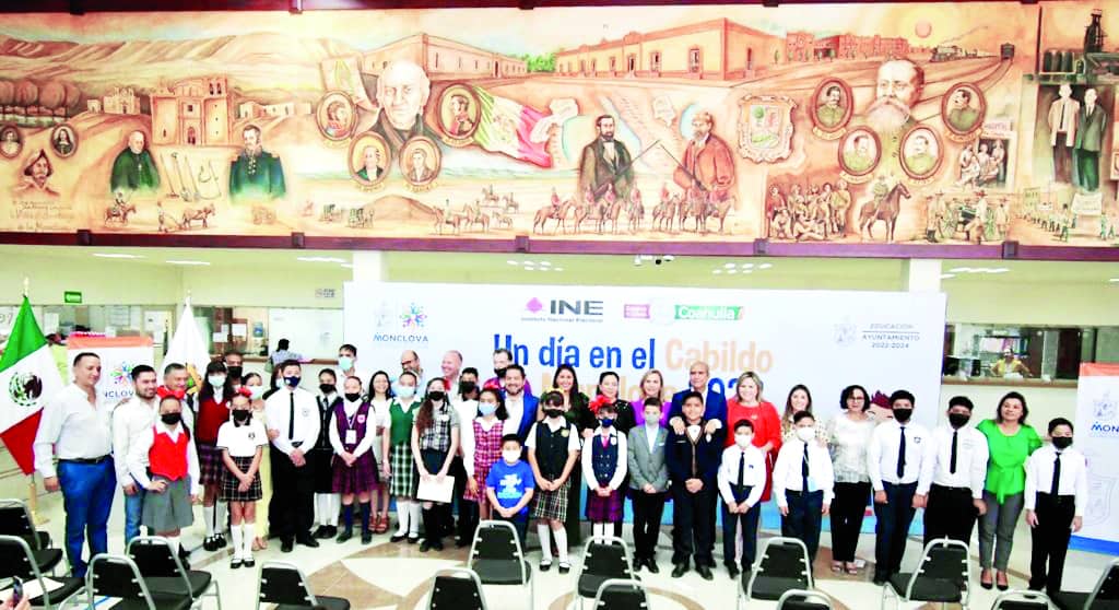 El alcalde, Dr. Mario Dávila Delgado, agradeció al representante del INE y al  subdirector de los Servicios Educativos en la Región Centro del Estado, por este ejercicio democrático infantil.