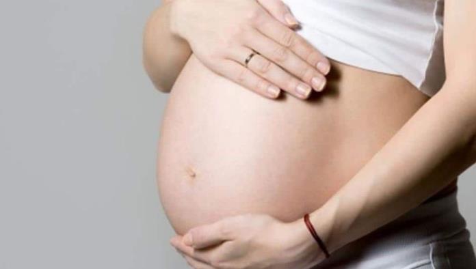 Niegan embarazo de mujer de 13 bebés en el Estado de México