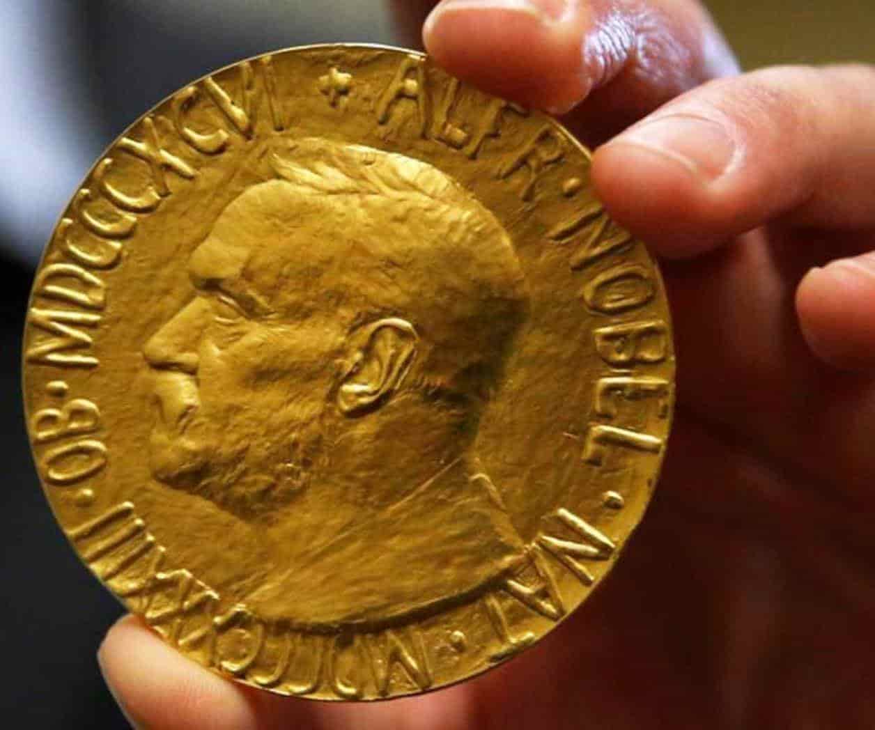 Premio Nobel ruso subasta su medalla para ayudar a niños ucranianos