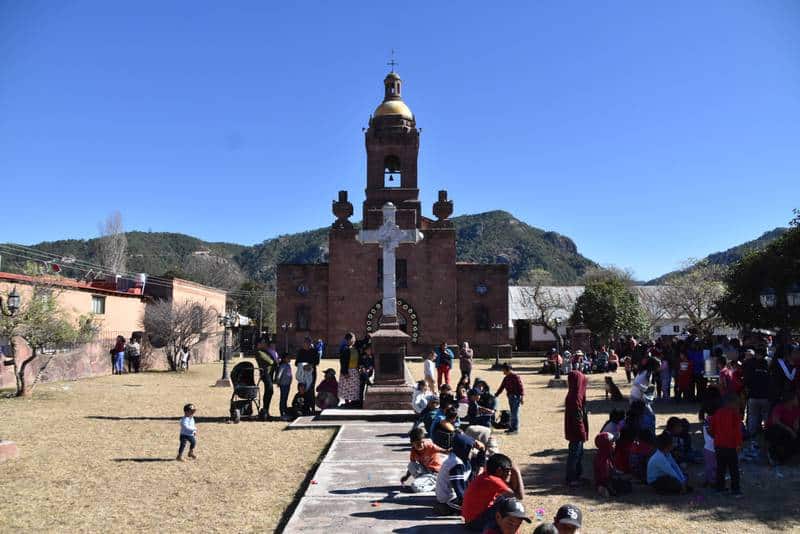 Asesinan a dos sacerdotes Jesuitas; Intentaron ayudar a herido
