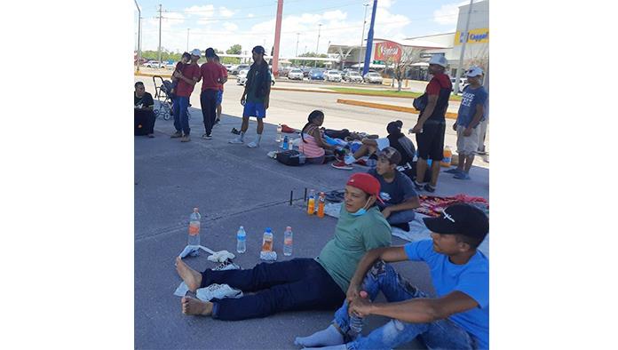 Nueva Rosita: Piden migrantes atención médica