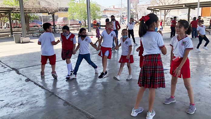 Piden suspender graduaciones de las escuelas.