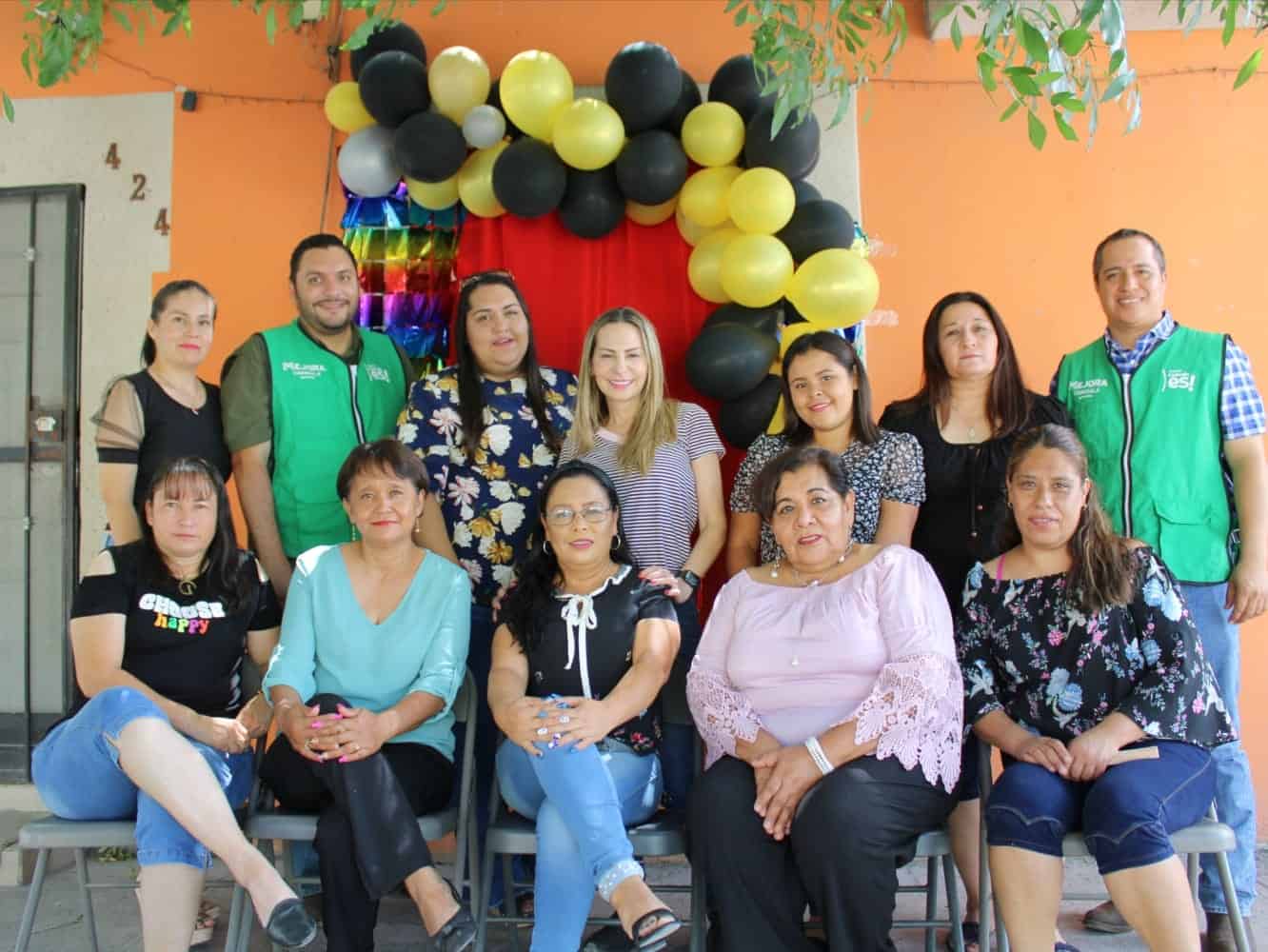 La Diputada Federal Cristina Amezcua González, estuvo como invitada en la clausura de cursos.