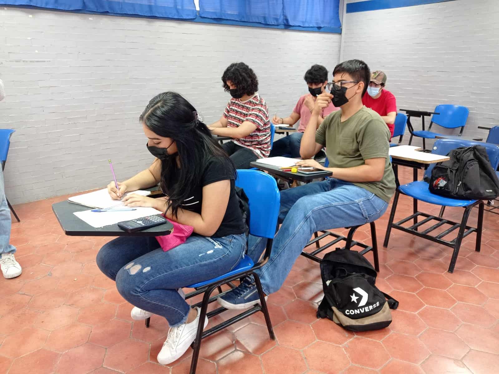 Las materias de ingeniería son las más difíciles de la universidad.