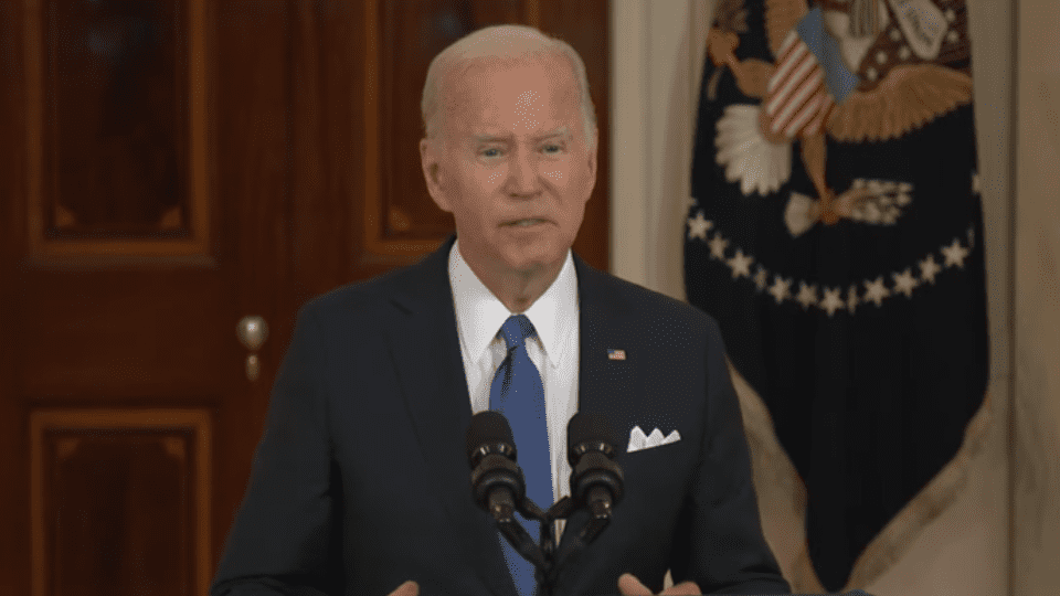 EU retrocede 150 años: Biden tras revocación del derecho al aborto