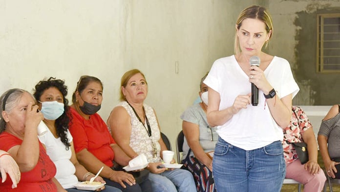 Mantiene Diputada acercamiento con ciudadanos