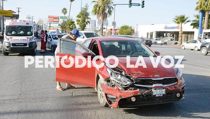 Desgracian carros en la Monterrey