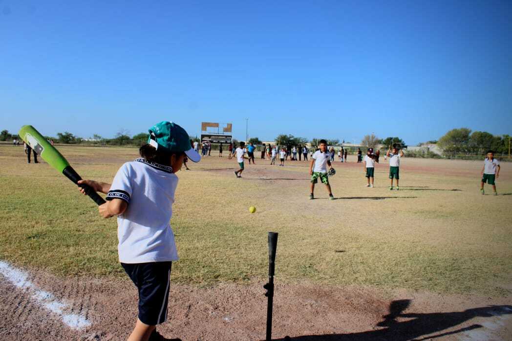 Realizan encuentros deportivos infantiles En la unidad deportiva de Allende