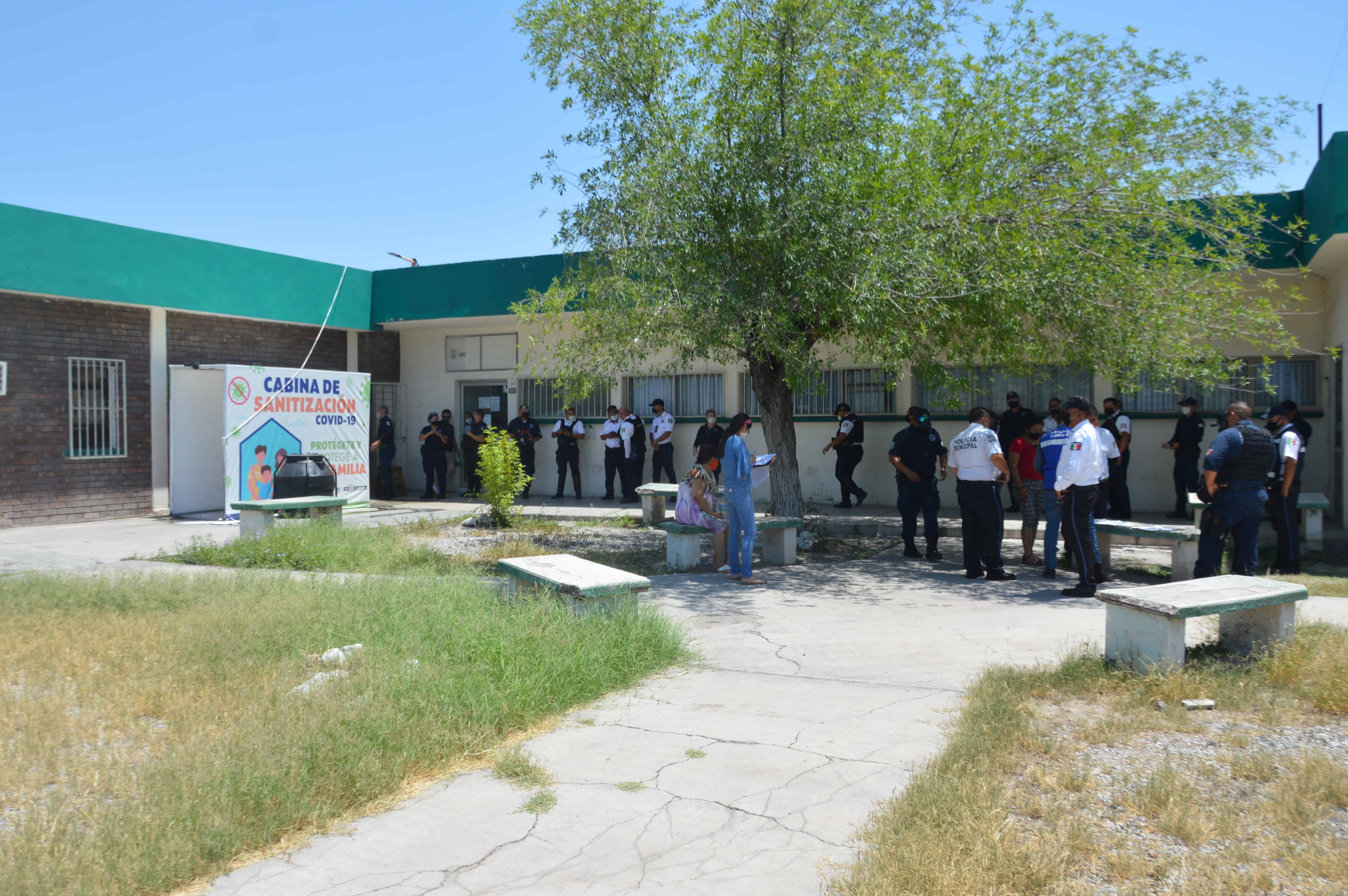 La Jurisdicción Sanitaria realiza pruebas PCR a los que presentan síntomas.