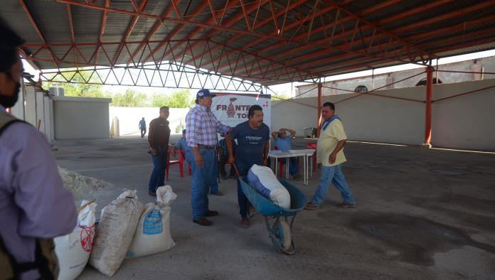 Frontera: Entrega Piña fertilizantes