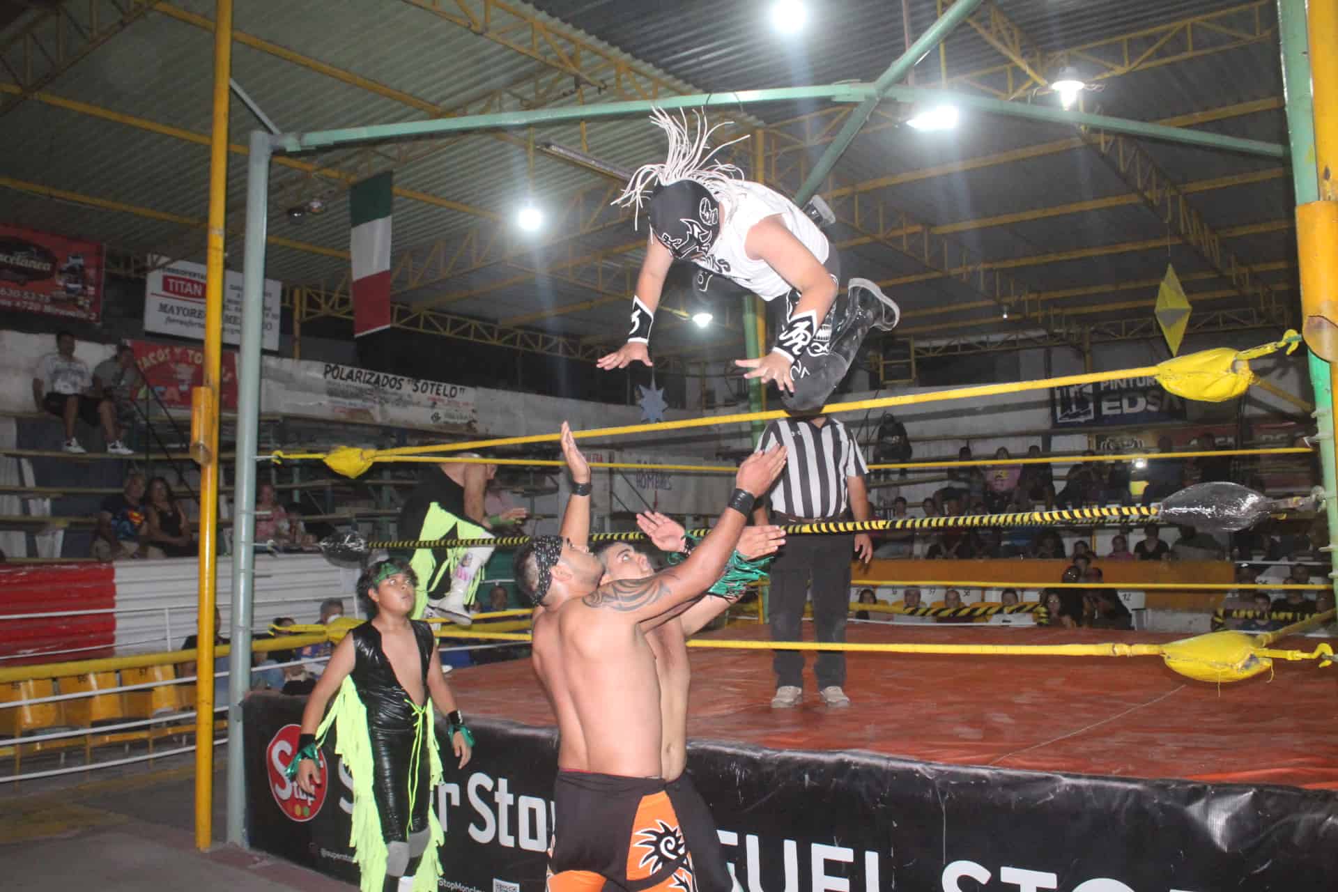 Anuncian cartelazo de lucha libre