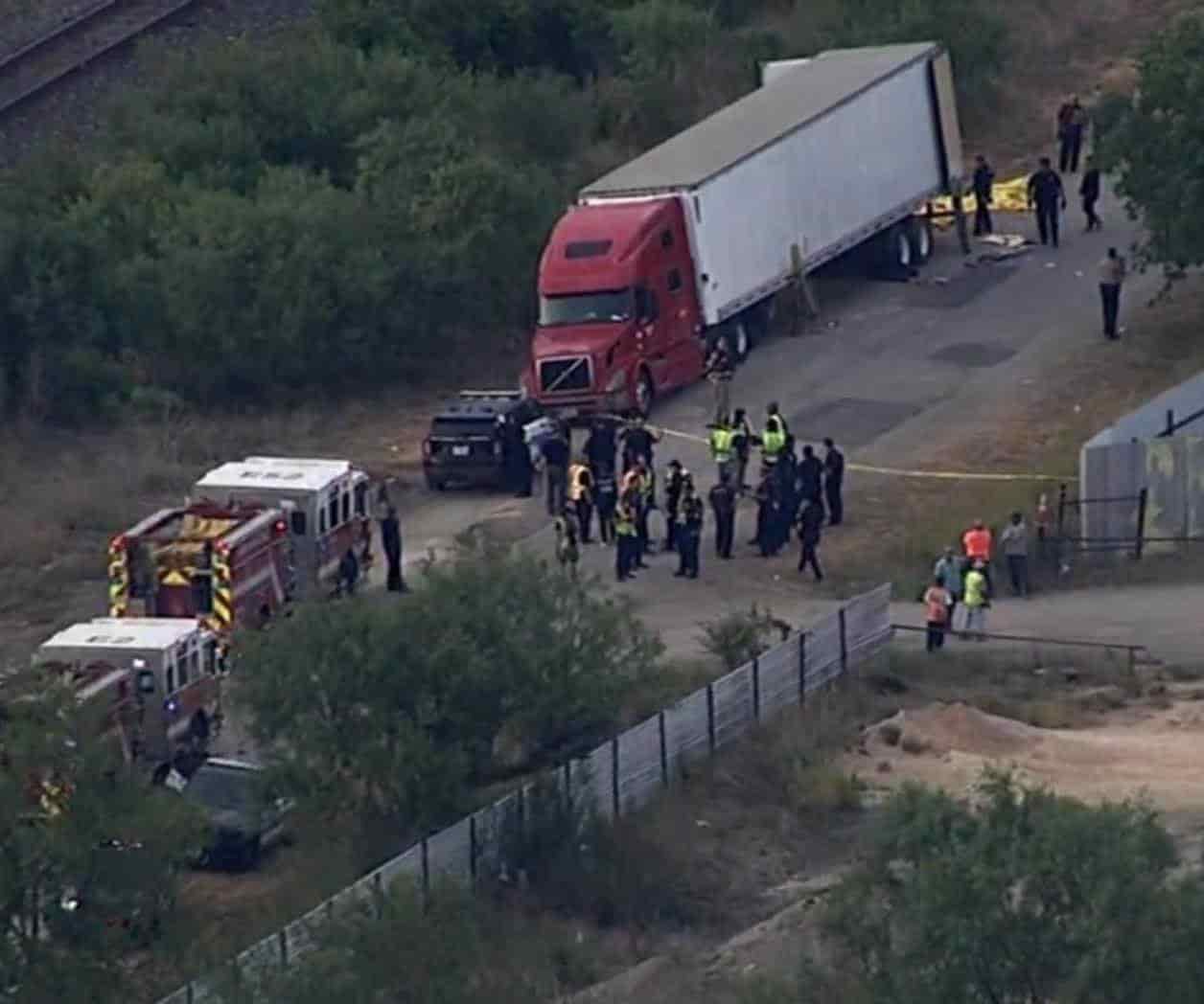 Chofer del tráiler donde fallecieron migrantes se hizo pasar por uno; Está detenido