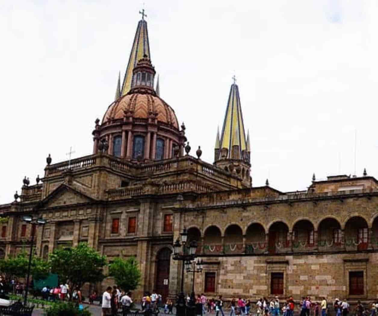 La Arquidiócesis de Guadalajara aseguró ser obligados a pagar piso al crimen