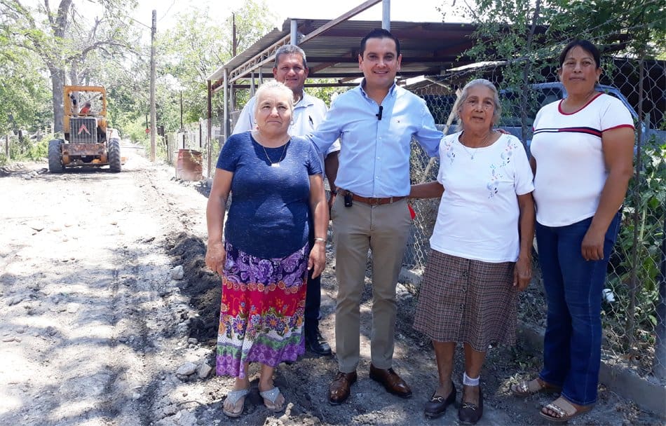 Arranca Pepe Díaz rehabilitaciones de calles de terracería