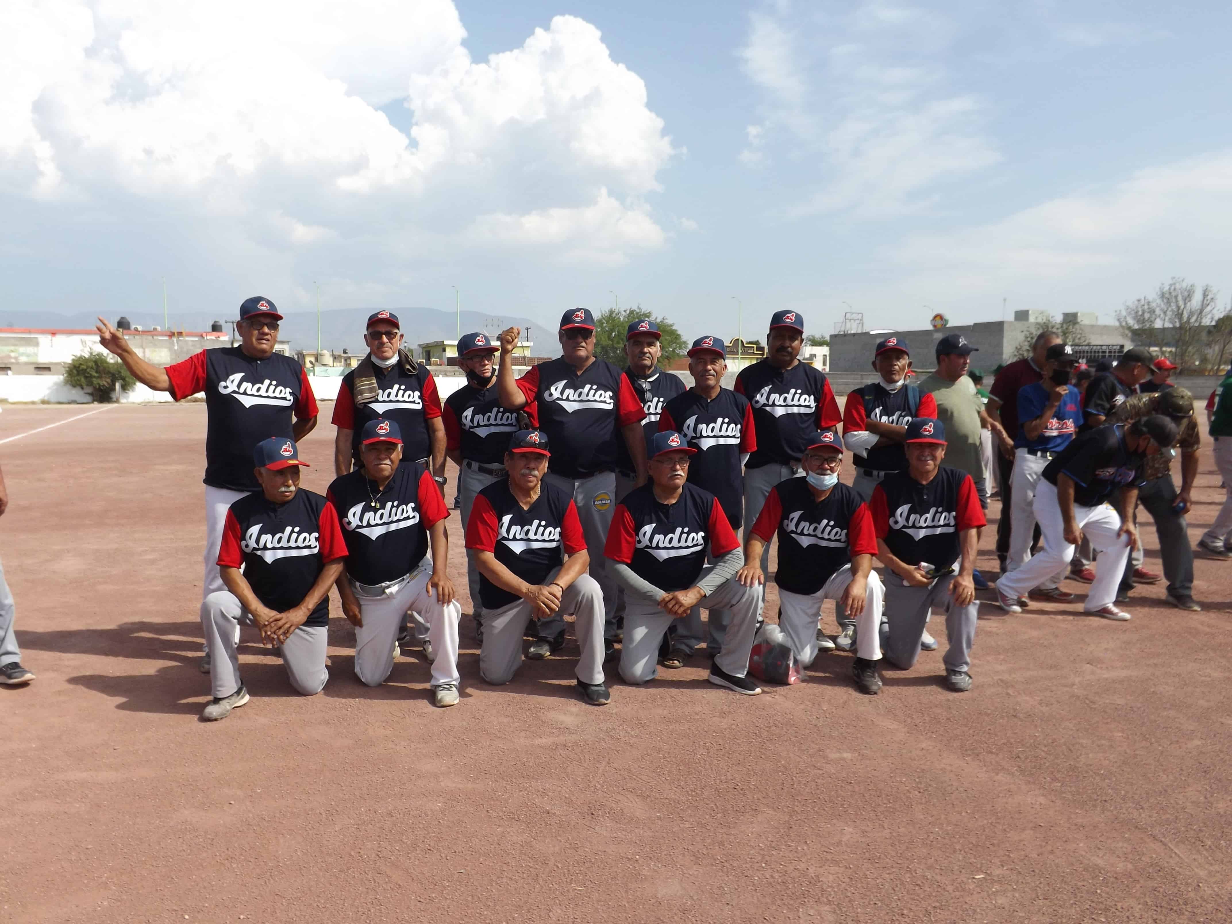 Indios tiene primera victoria en Play Off en Liga de 60 Años y Más.