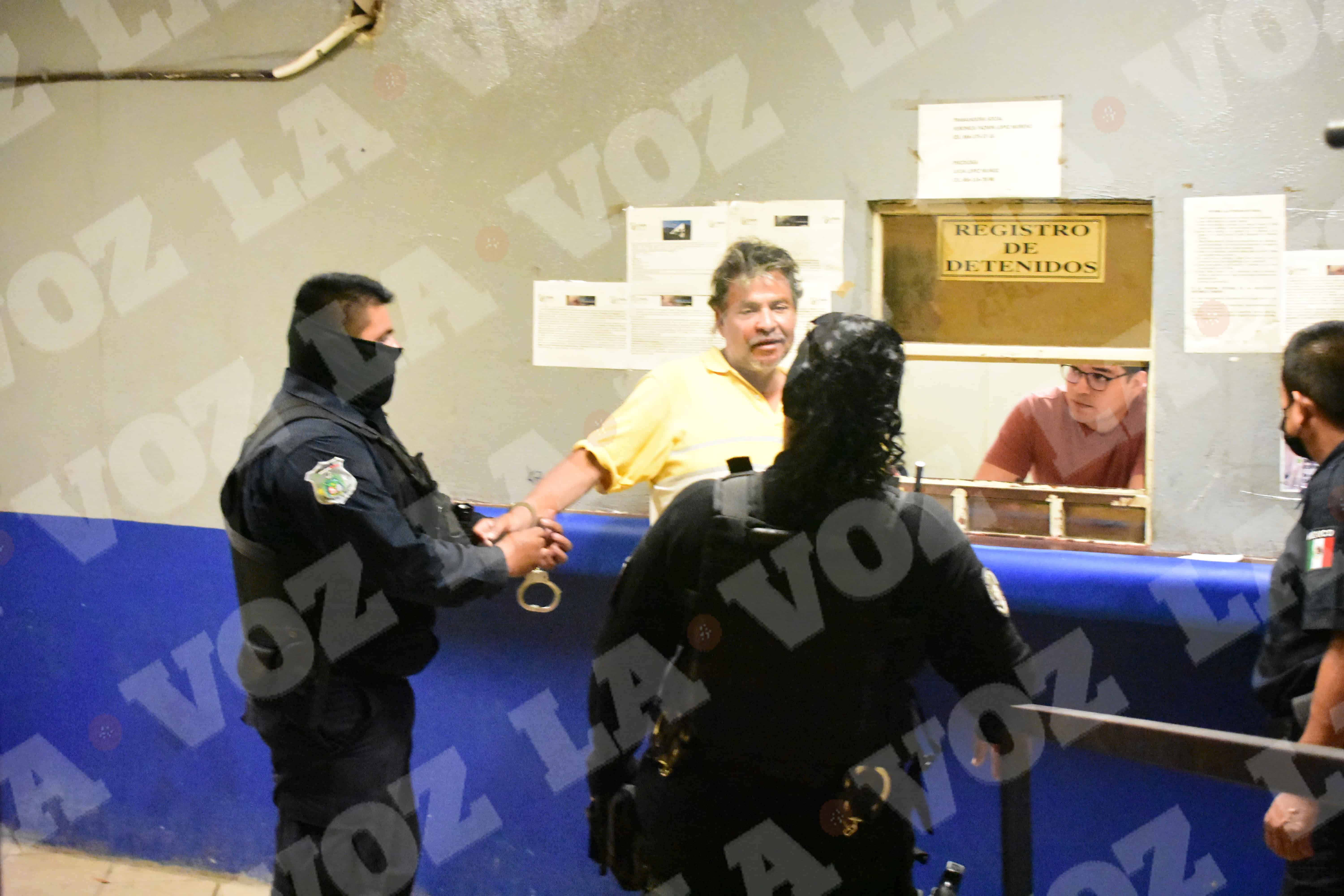 Reportan a hombre tirado en la Zona Centro