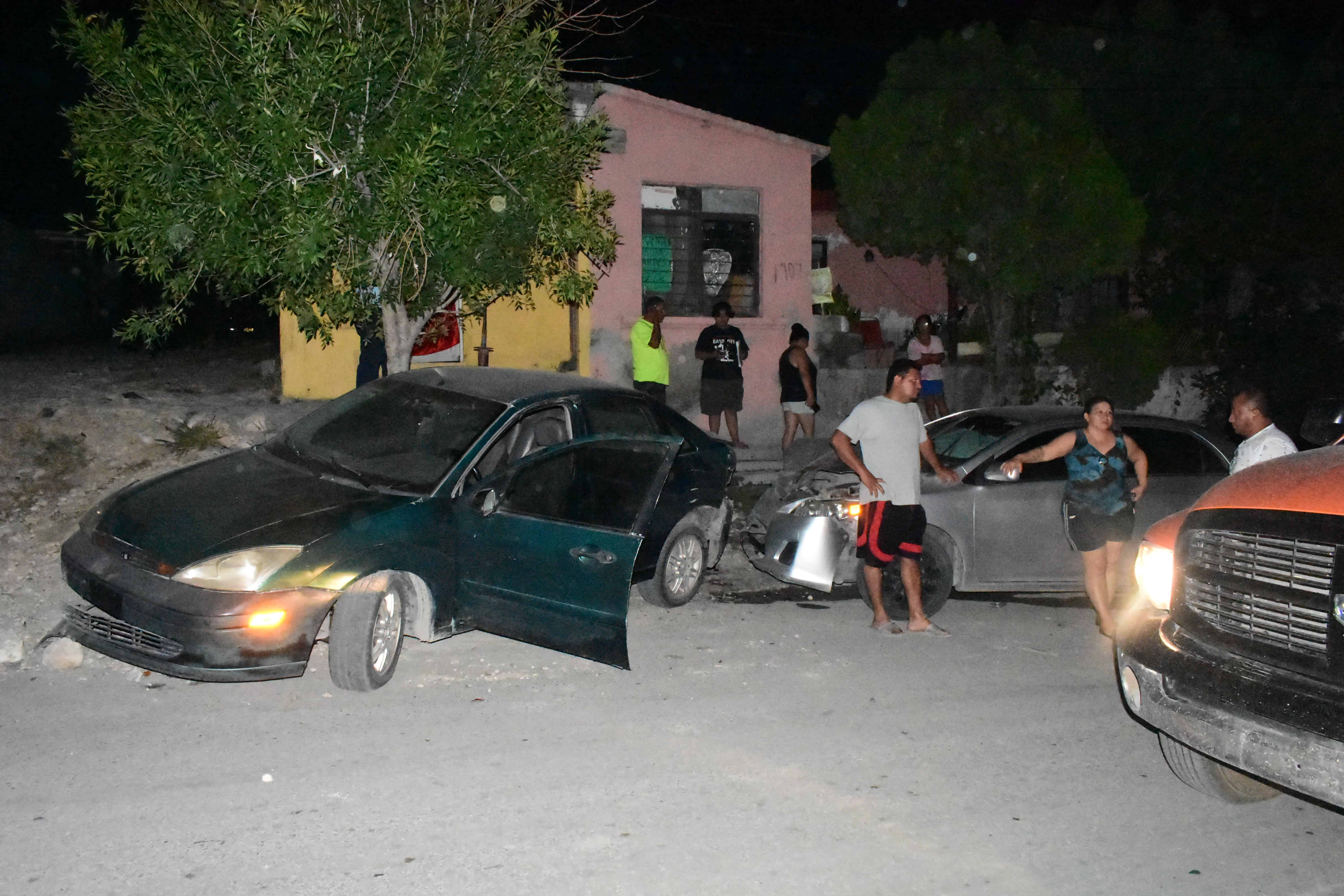 Dormita al volante y choca